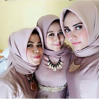 Membedah Akar Masalah: Ketika Jilbab Hanya Dianggap Penutup Kepala